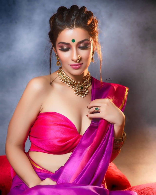Nyra Banerjee Looks Hot In Red Saree Glam Actress