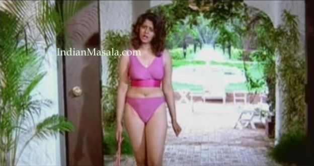 NAGAMA bikini stills from her first movie: Yalgar