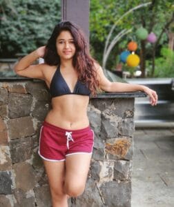 Poonam Bajwa 15