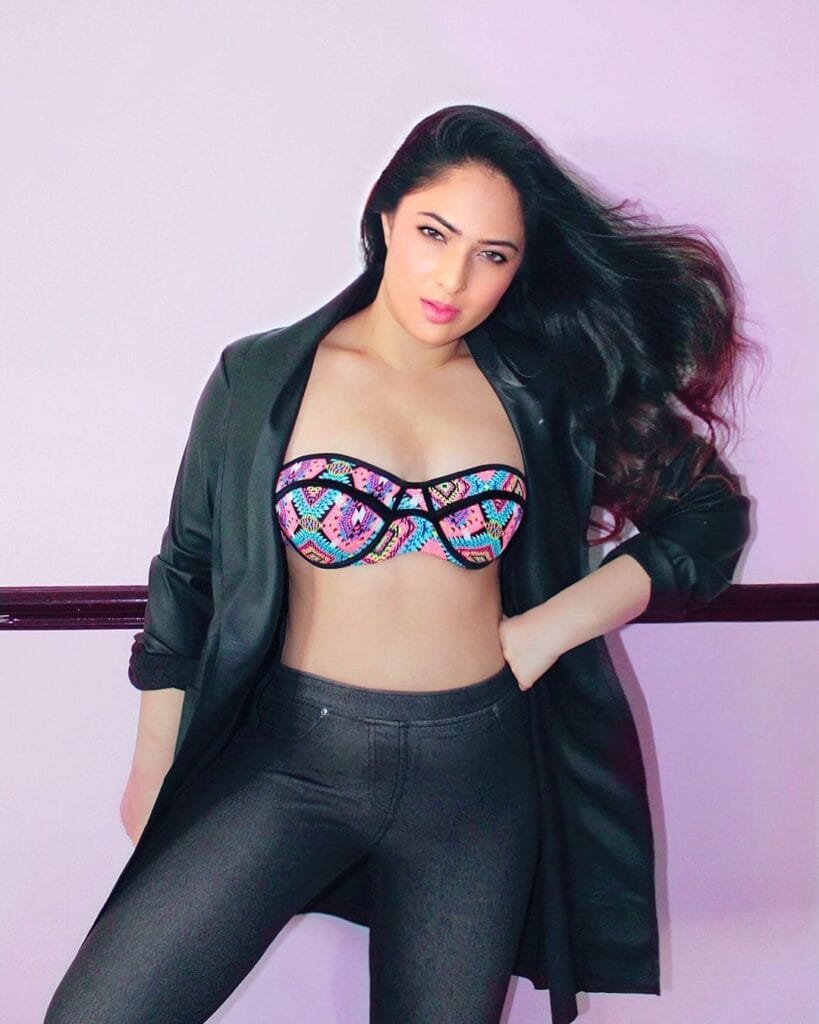 nikesha patel 3