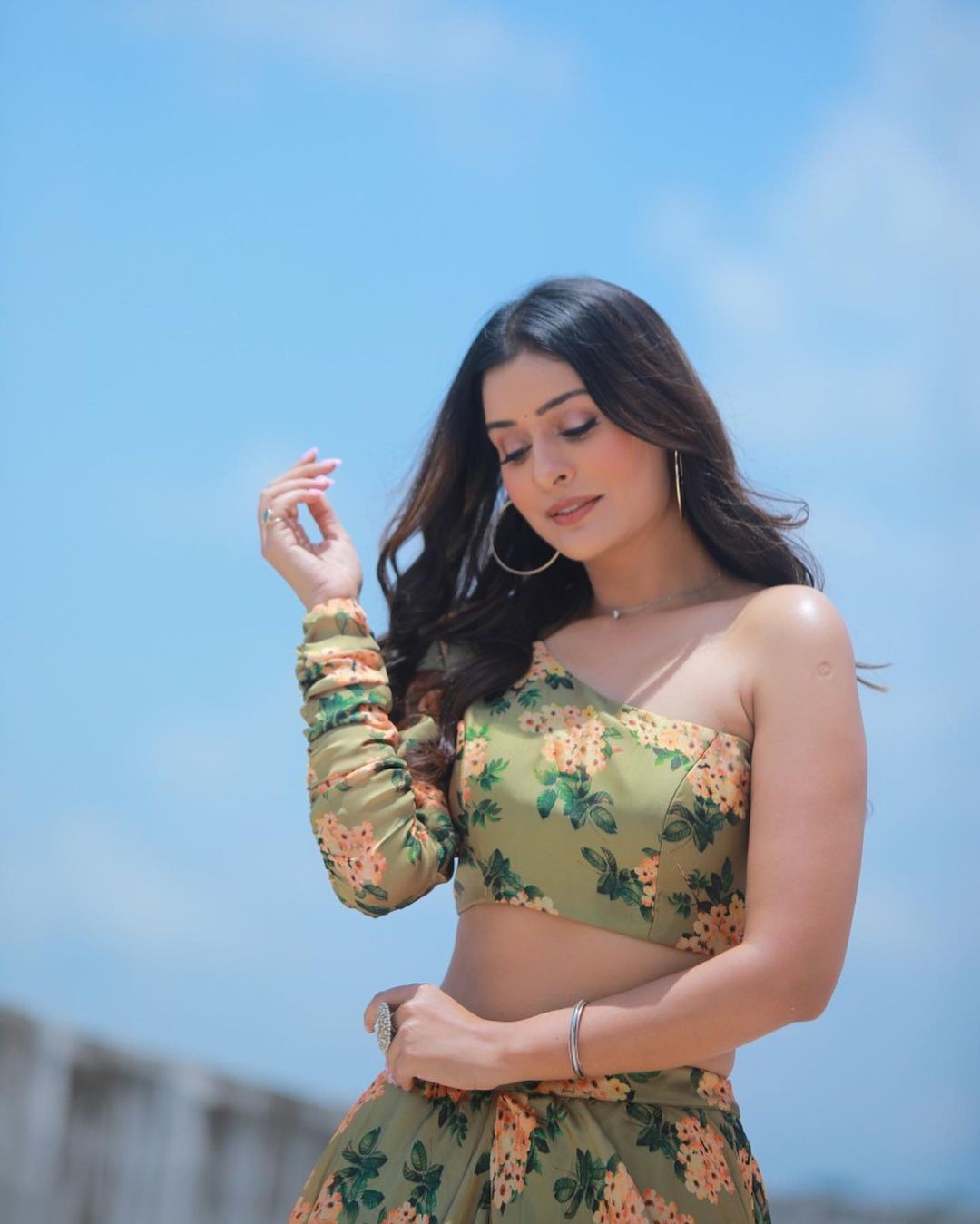 Hero-in Payal Rajput cool pics