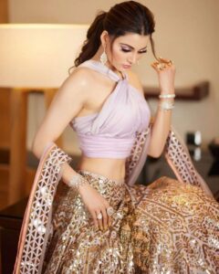 Urvashi Rautela 1 1