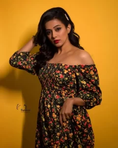 Priyamani 08