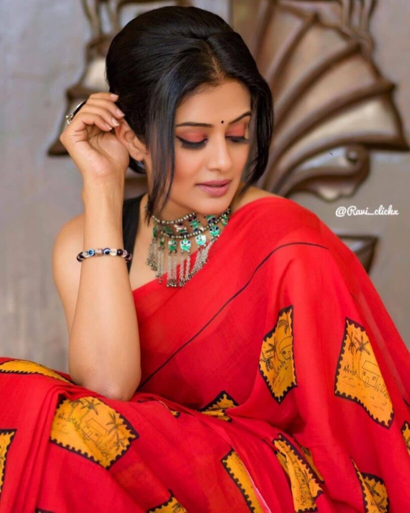 Priyamani 01