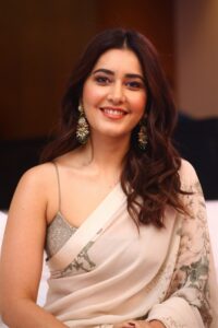 Raashi Khanna 05