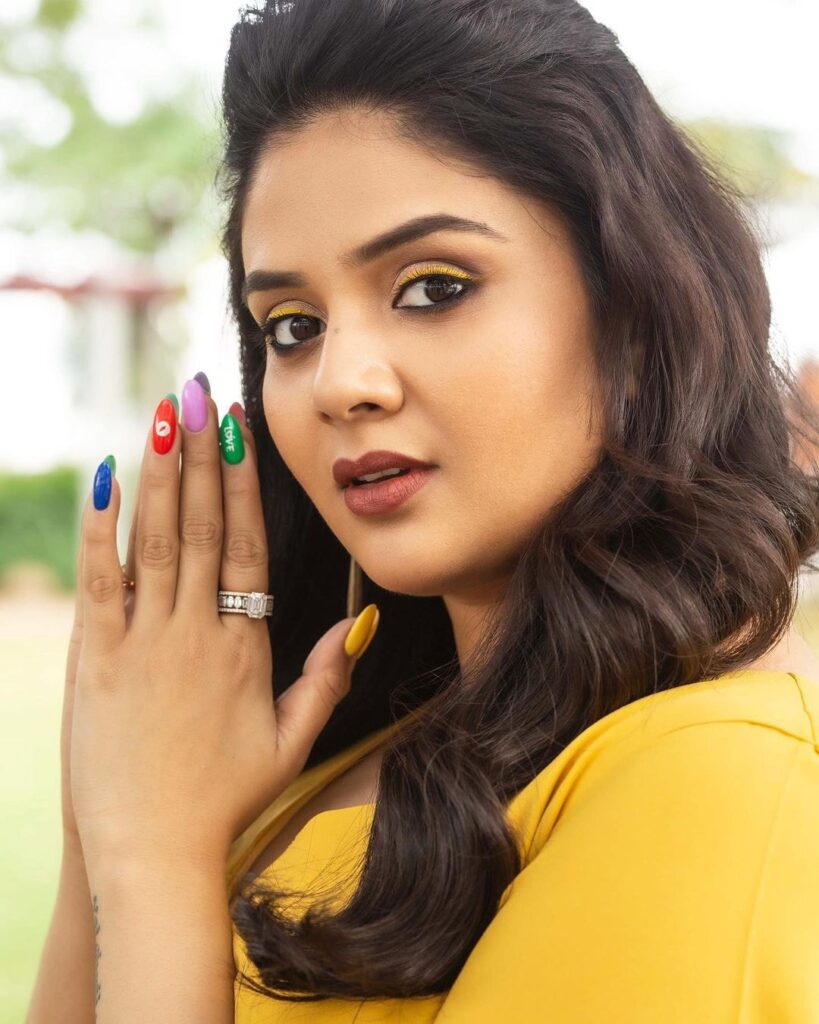 Sreemukhi 3