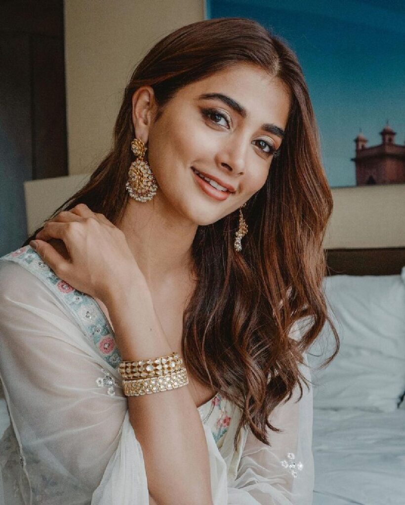 Pooja Hegde 3