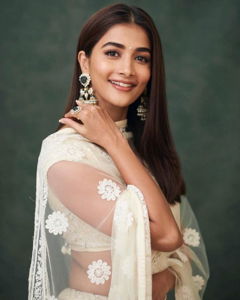 Pooja Hegde 5