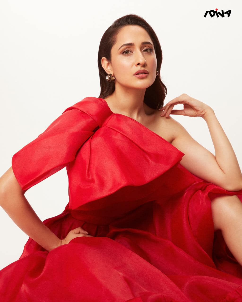 Stupendous poses of Pragya Jaiswal in red gown