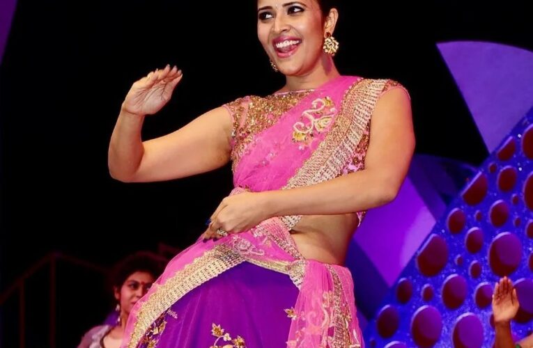 Anasuya Bhardwaj dancing stills in lehenga