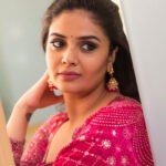 Sreemukhi (1)