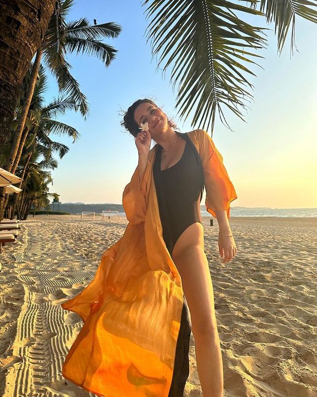 Aisha Sharma endearing pics in swimsuit bikini