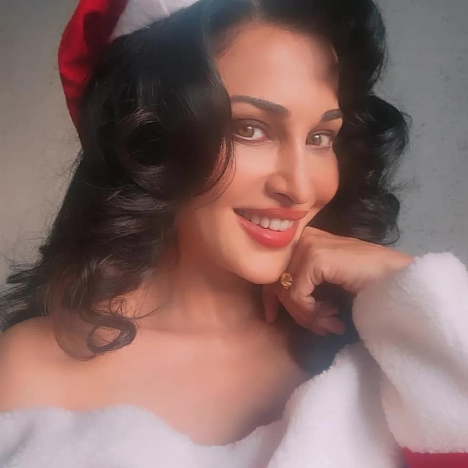 Asha Saini stills during Christmas – 2022