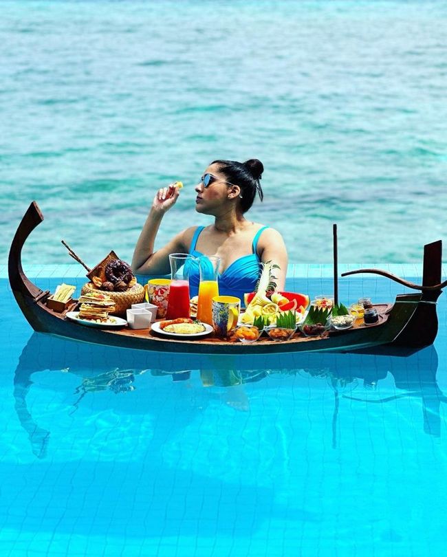 Rashmi Gautam sizzling in bikini during her holiday trip in Maldives
