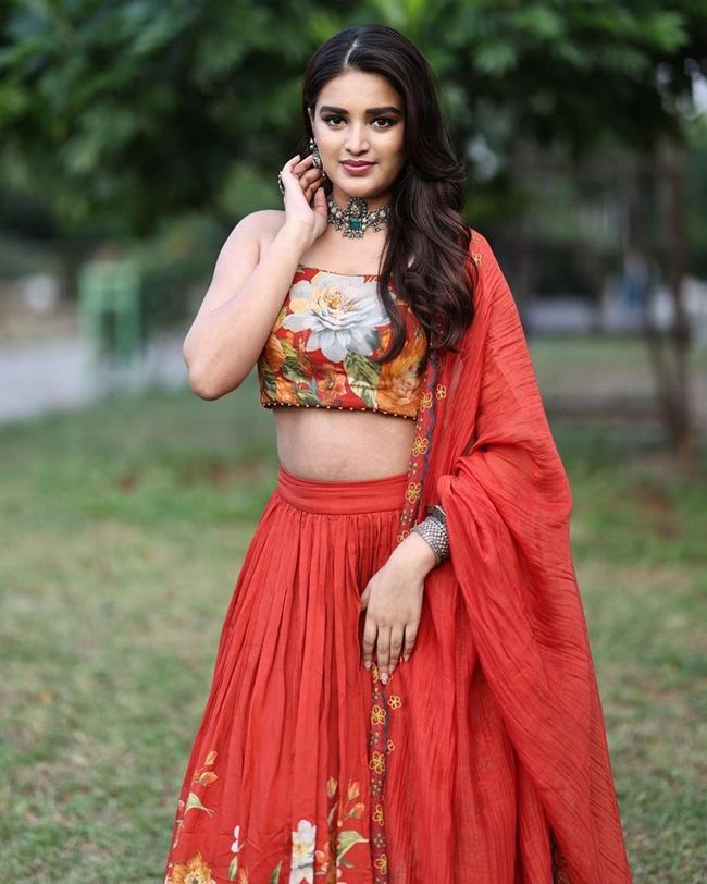 Nidhhi Agerwal looks awesome in floral lehenga