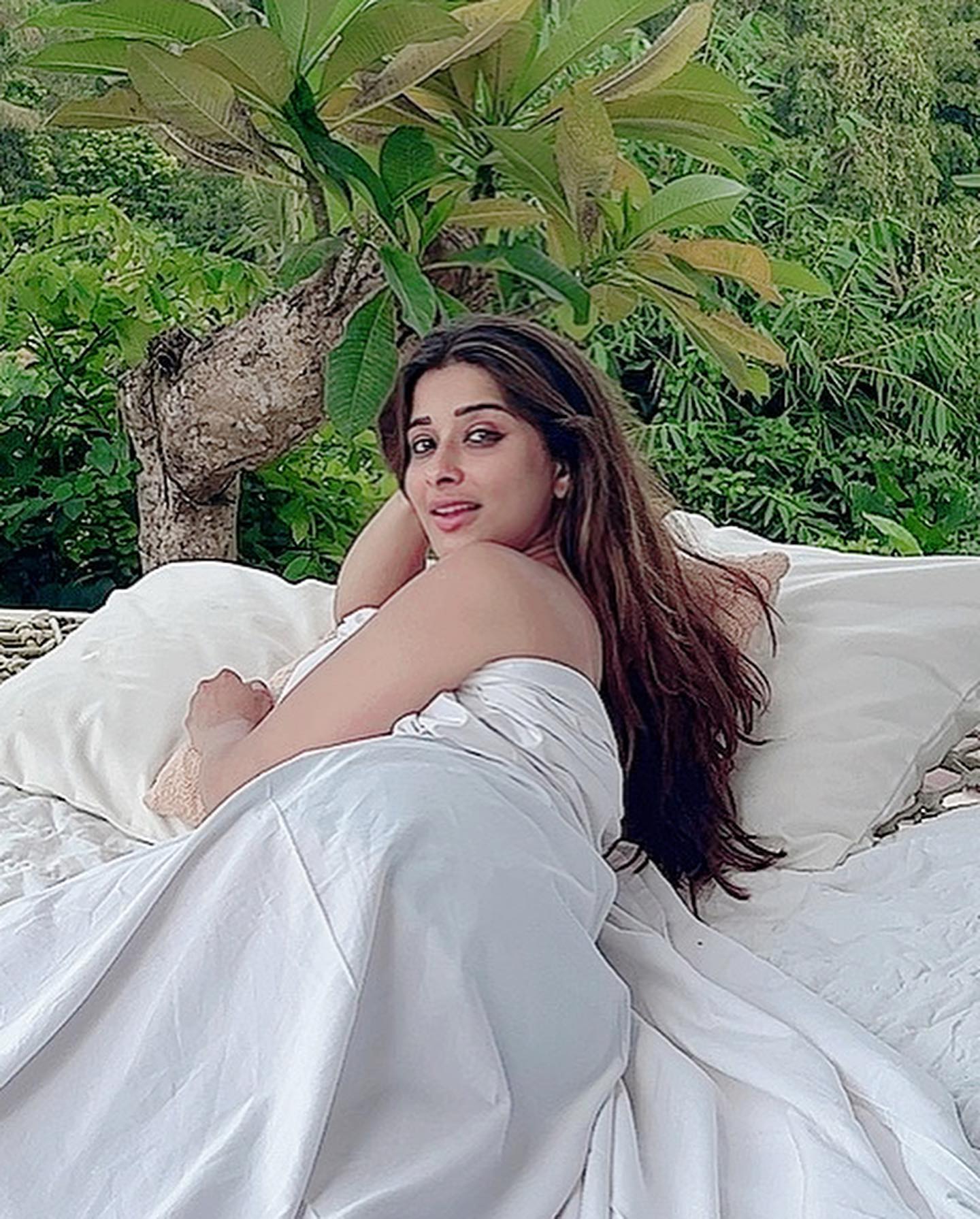 Beautiful actress Nyra Banerjee relaxing in nature