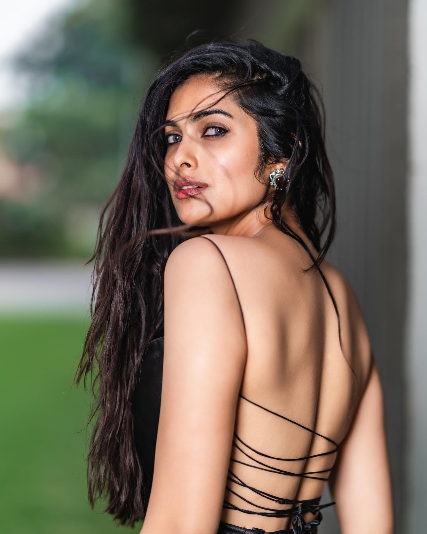 Steamy looks of Divi Vadthya