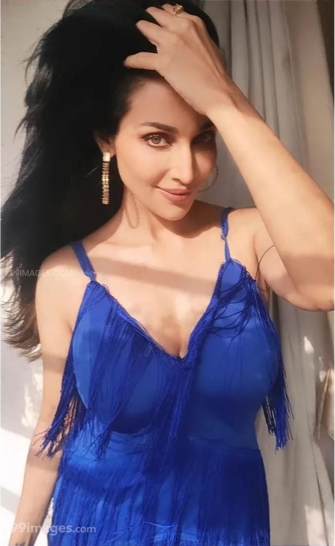 Ever gorgeous Asha Saini in blue outfit