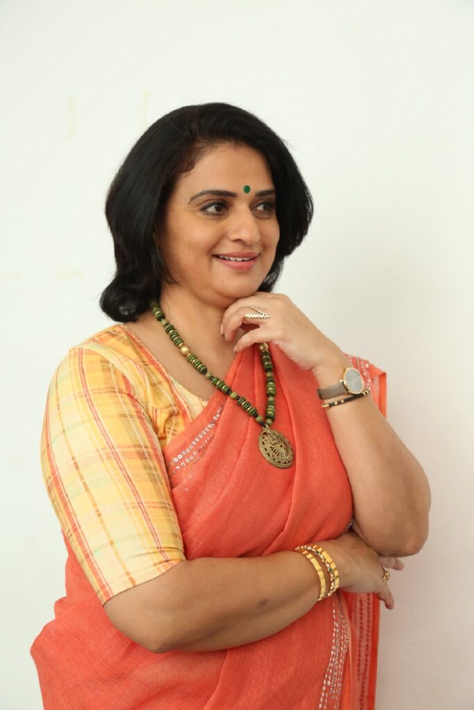 Pavithra Lokesh 7