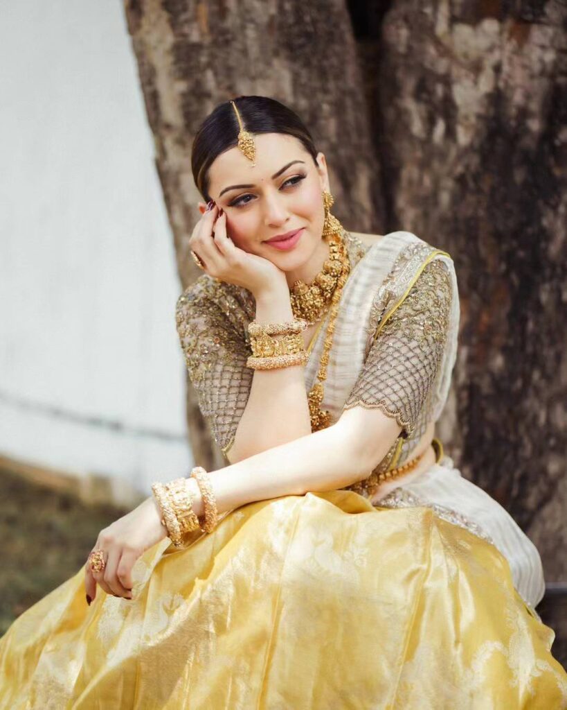 Hansika 2 1