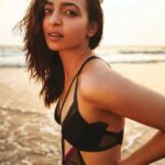 Radhika Apte (2)