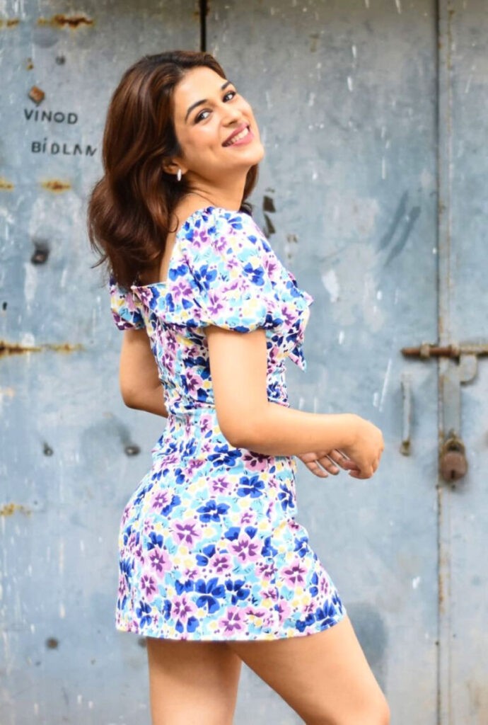 Shraddha Das 2