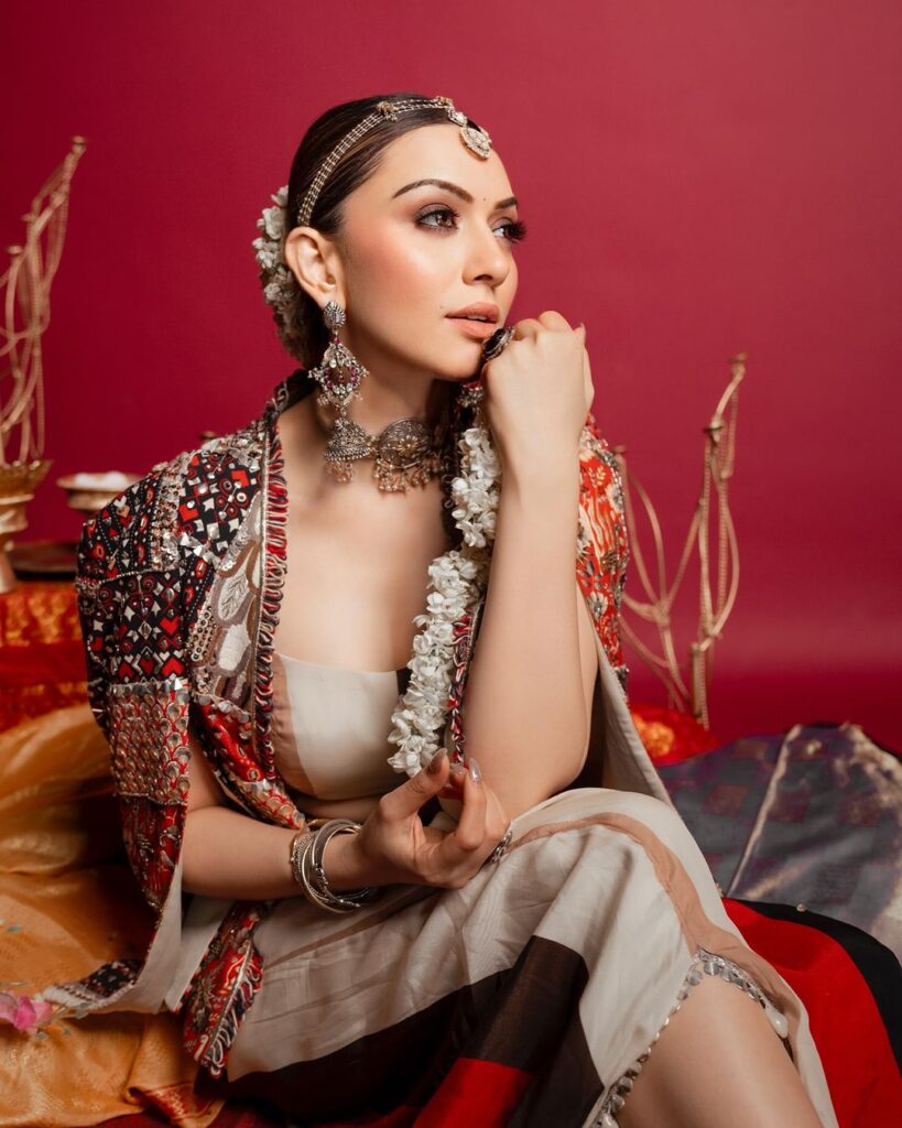 Hansika 1 1