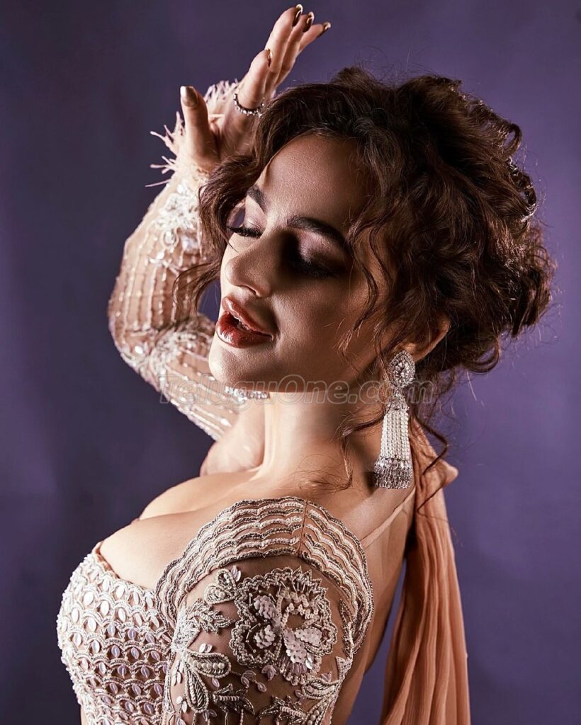 Seerat Kapoor 3