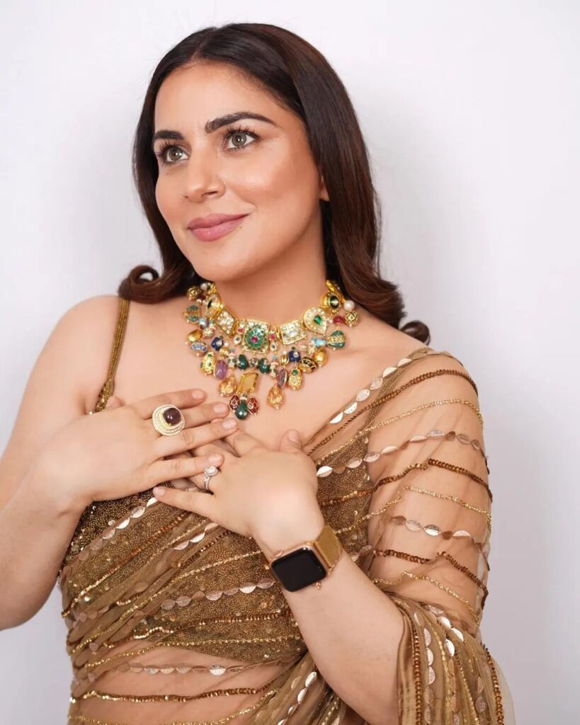 Shraddha Arya 2