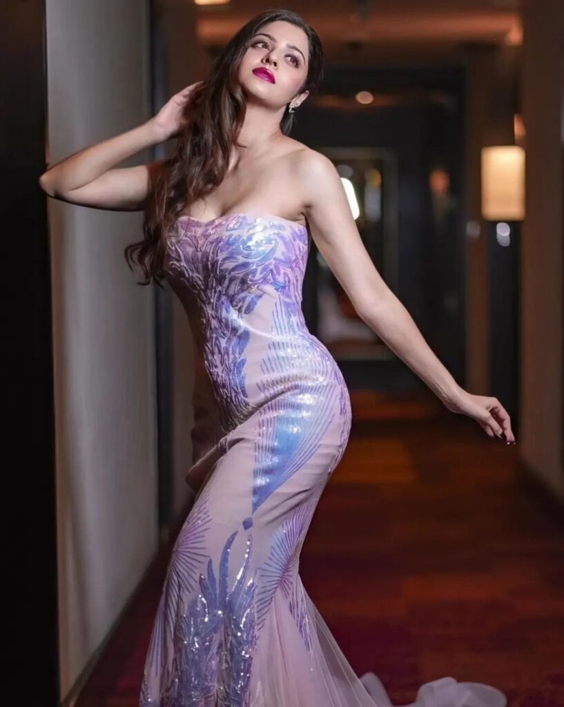 Vedhika in gown 3