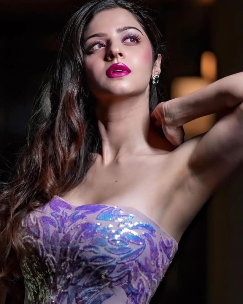 Vedhika in gown 4