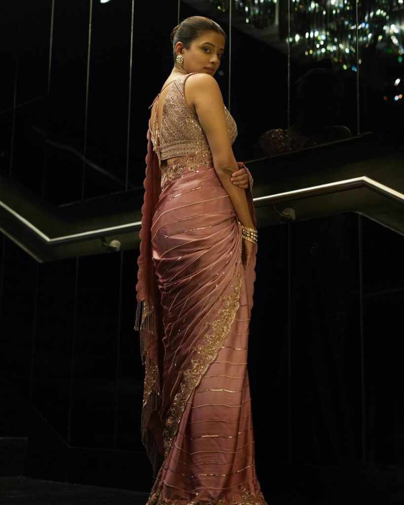 Priyamani 4