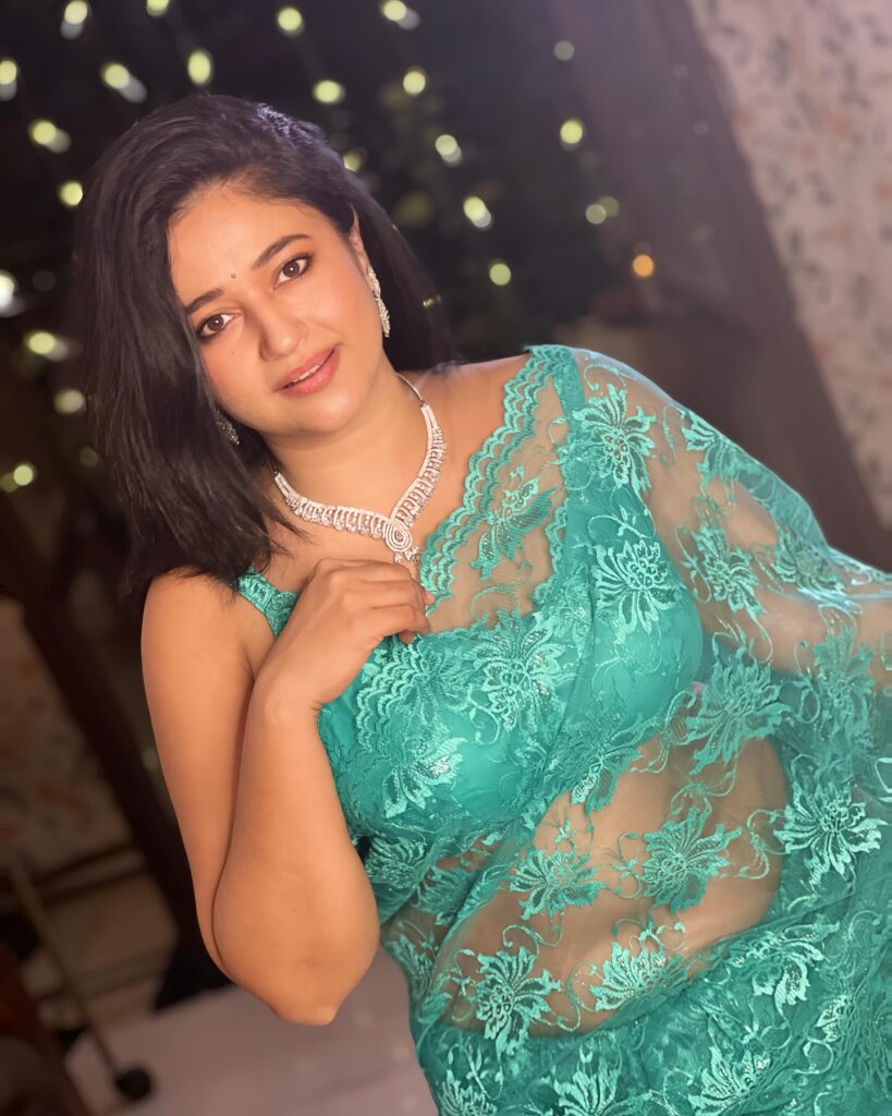 Poonam Bajwa 6