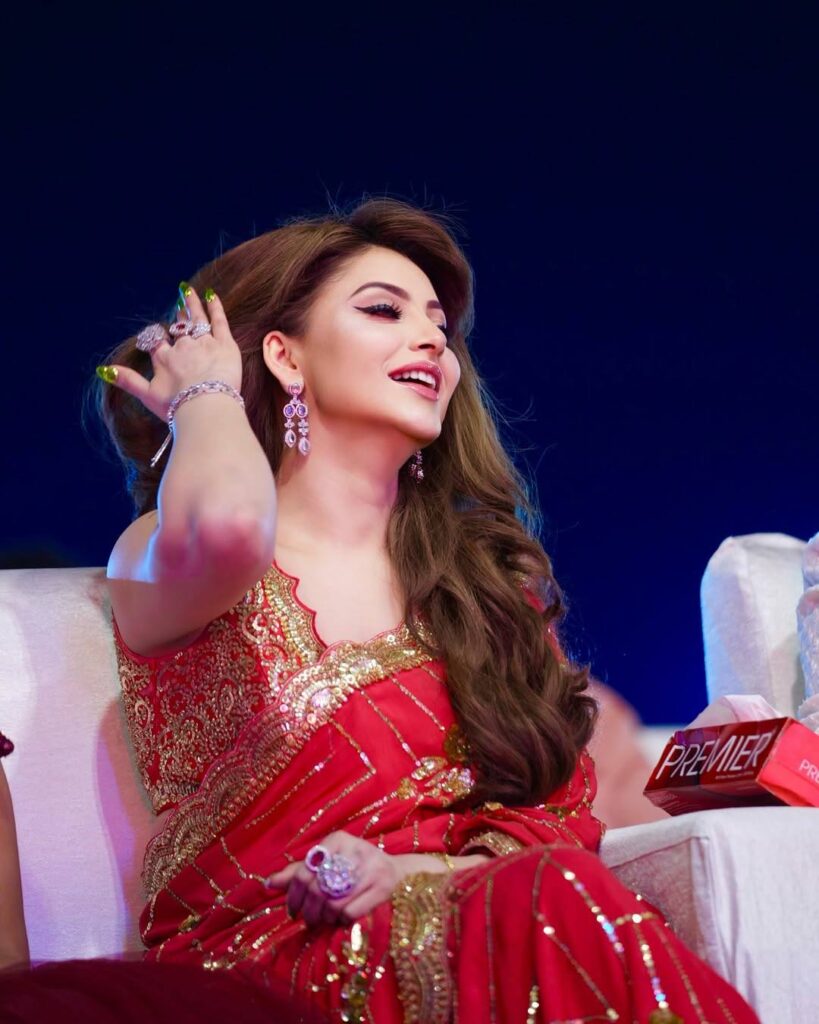 Urvashi Rautela 7