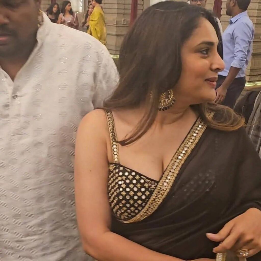 Divya Spandana 4