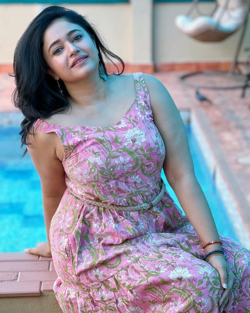 Poonam Bajwa 1 2